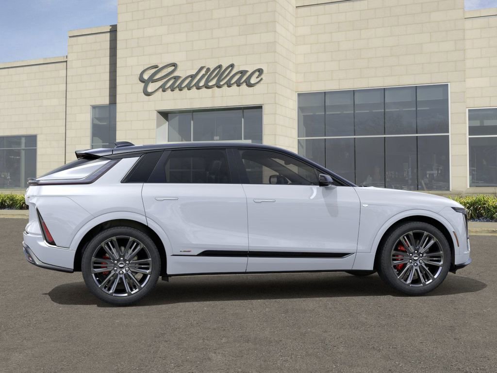 New 2026 Cadillac Lyriq V image 5