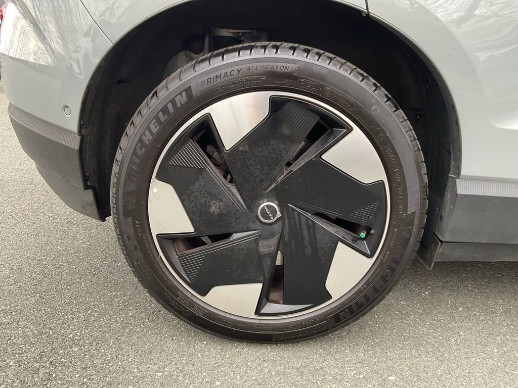 Used 2025 Volvo EX30 Ultra w/ Climate Package image 16