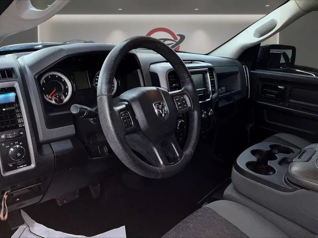 Used 2020 RAM 1500 Express w/ Express Value Package AWD/4WD image 16