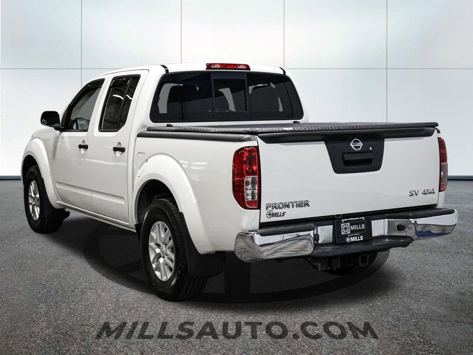 Used 2019 Nissan Frontier SV image 5