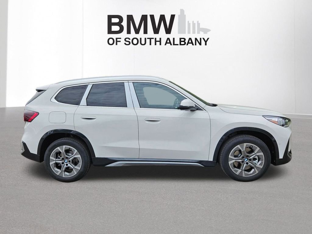 New 2026 BMW X1 xDrive28i w/ Technology Package image 3