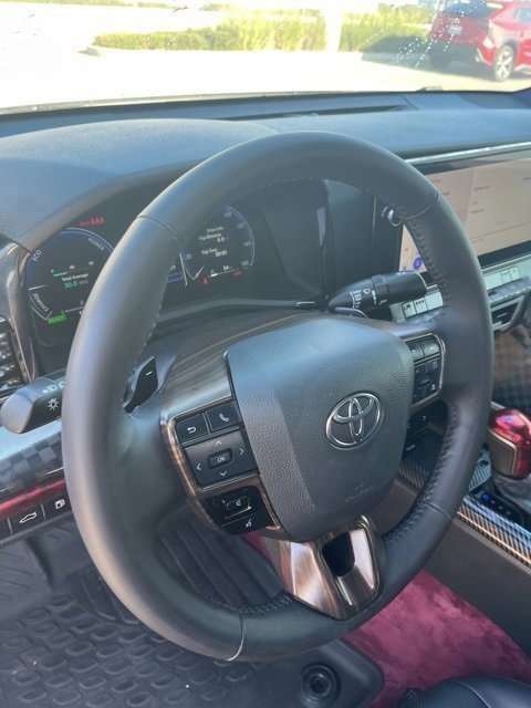 Used 2025 Toyota Camry XSE image 13