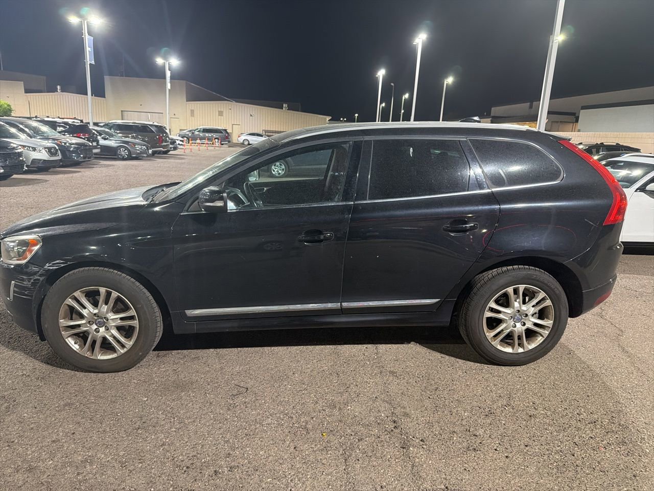 Used 2015 Volvo XC60 T5 Premier image 1