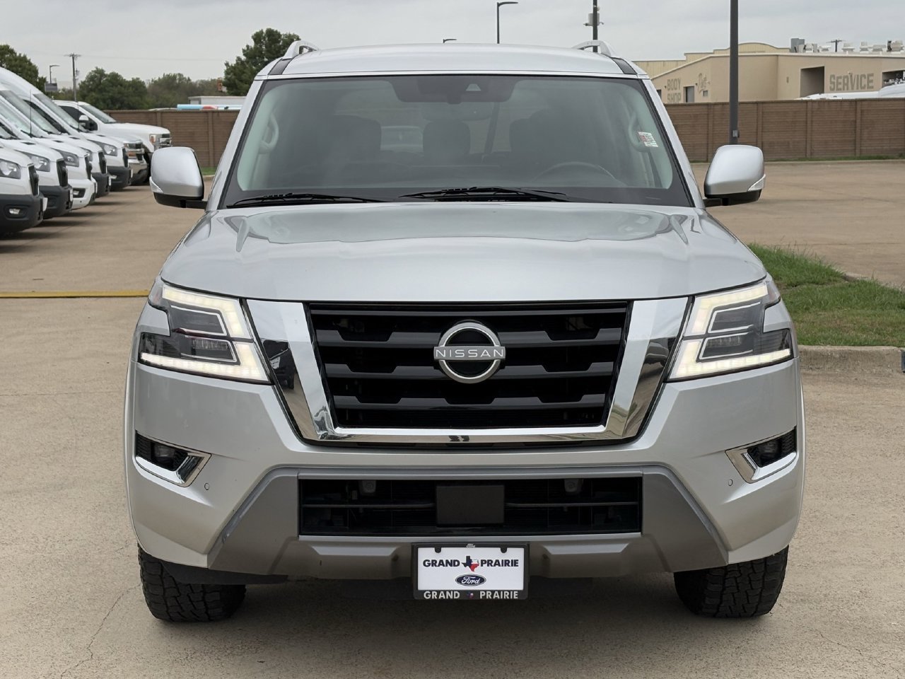 Used 2024 Nissan Armada SV RWD image 9