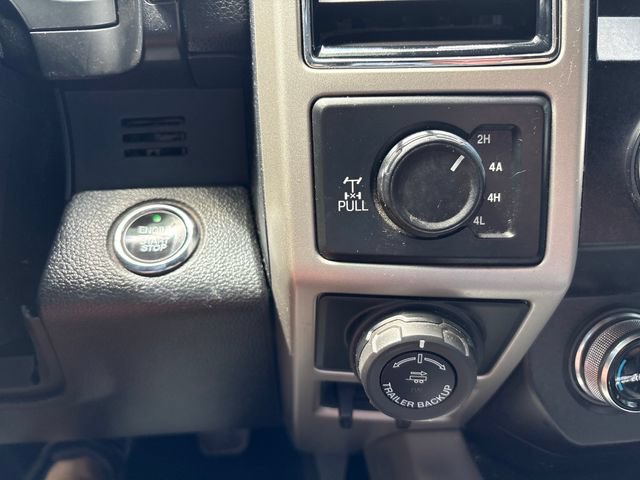 Used 2020 Ford F150 Lariat w/ Equipment Group 502A Luxury AWD/4WD image 17