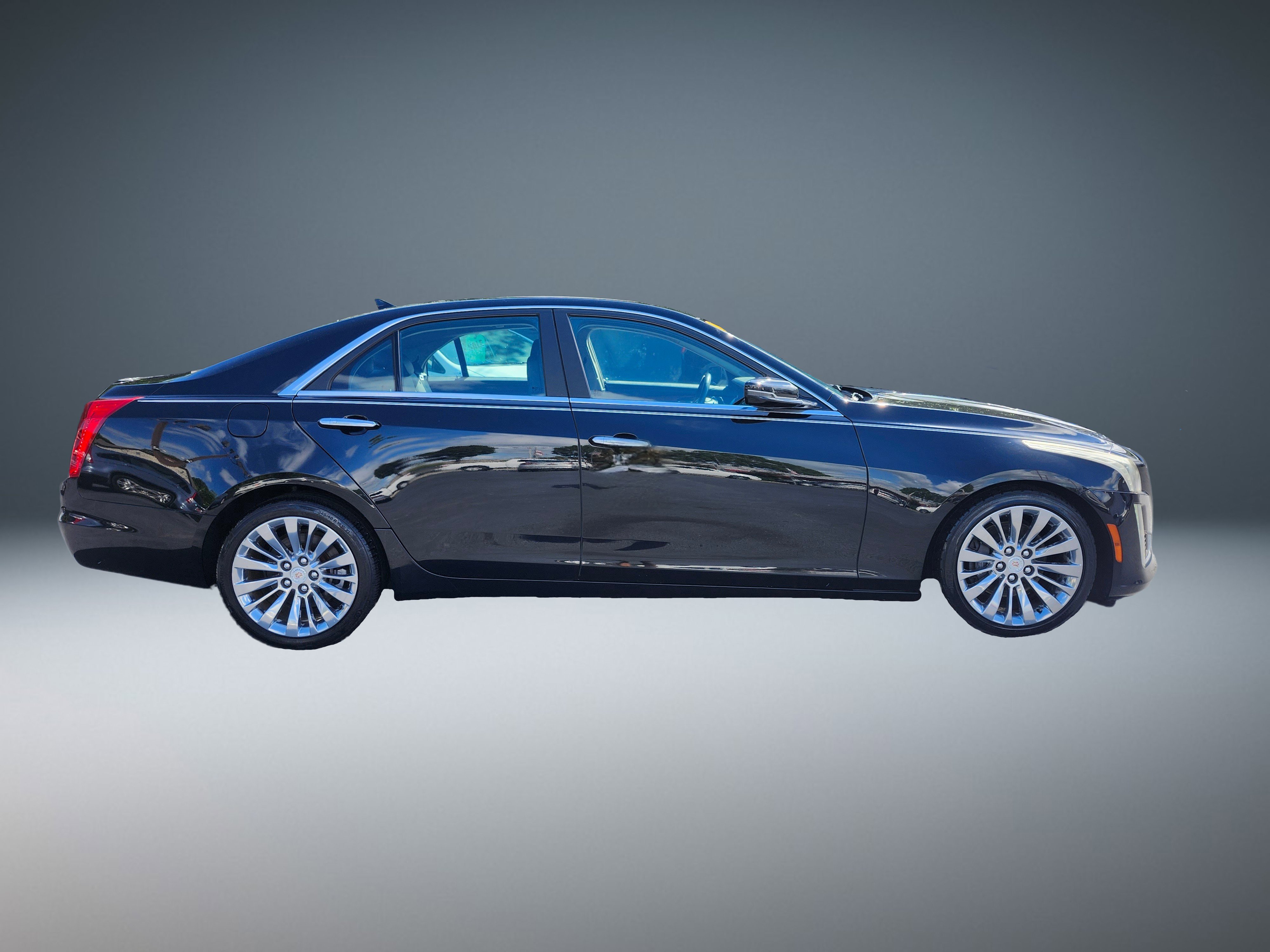 Used 2014 Cadillac CTS Luxury image 2