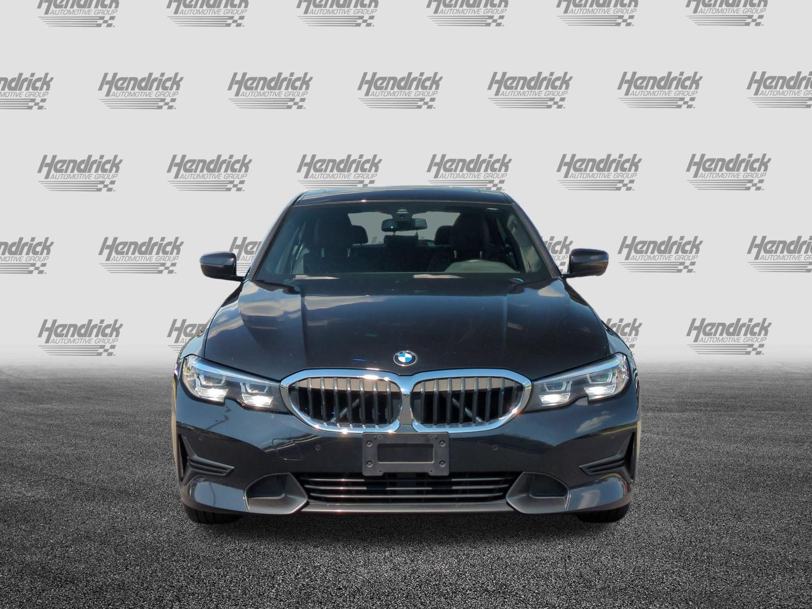 Used 2020 BMW 330i Sedan w/ Driving Assistance Package RWD image 3