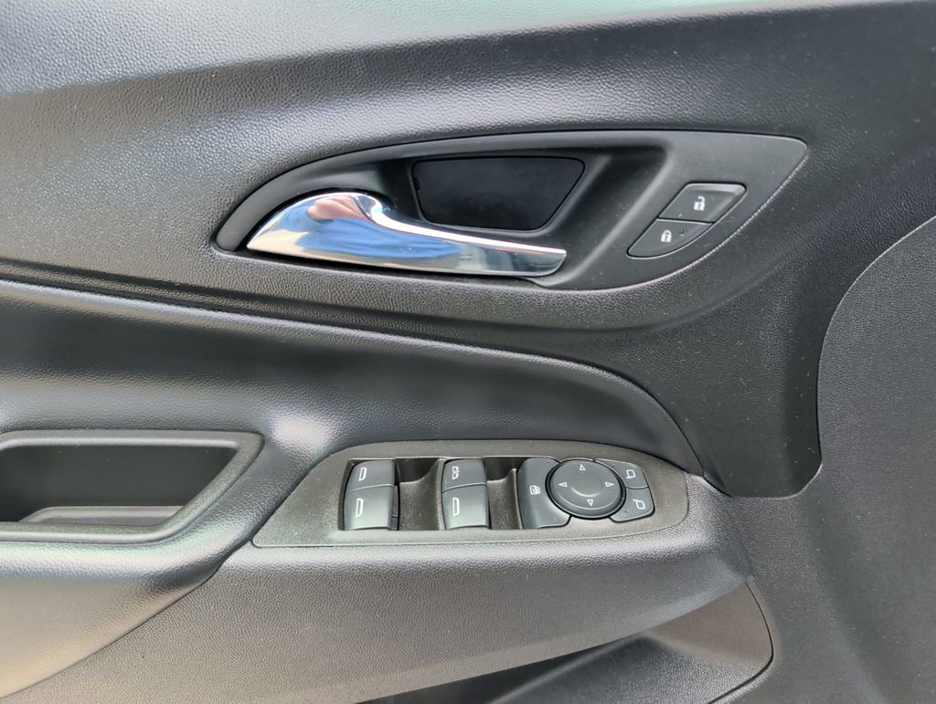 Used 2021 Chevrolet Equinox LT FWD image 10