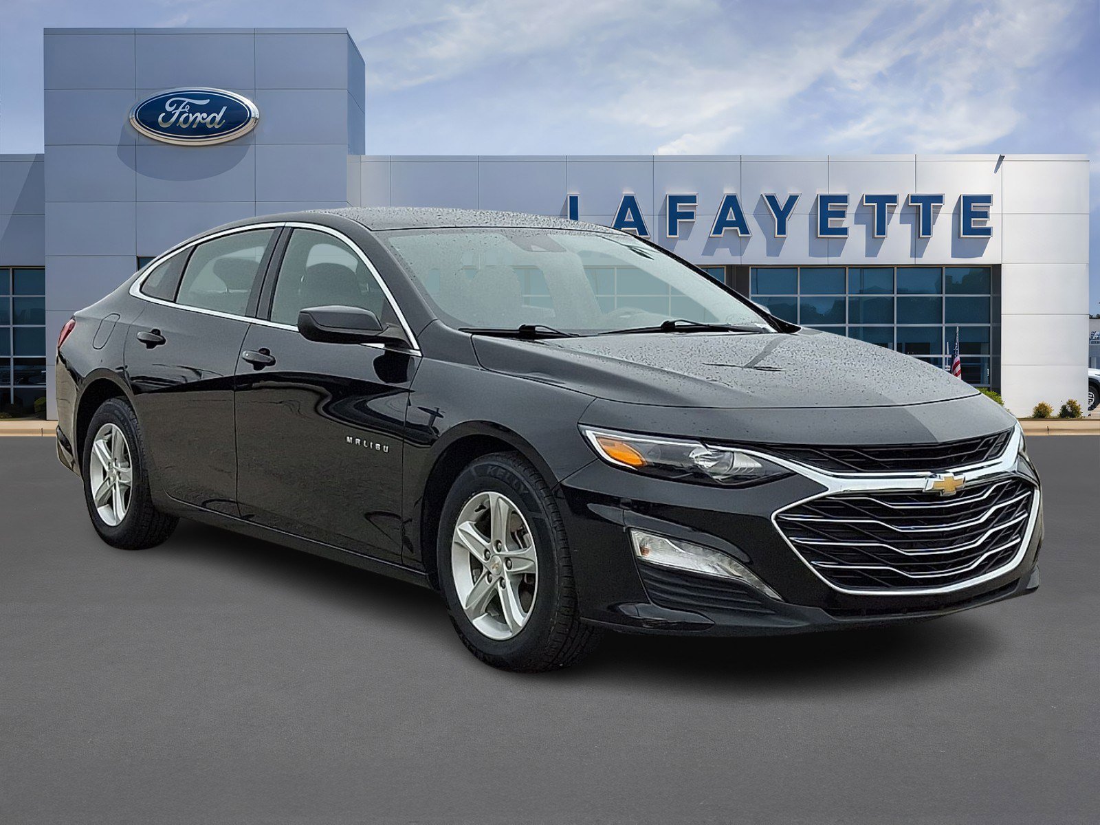 Used 2024 Chevrolet Malibu LT FWD image 1