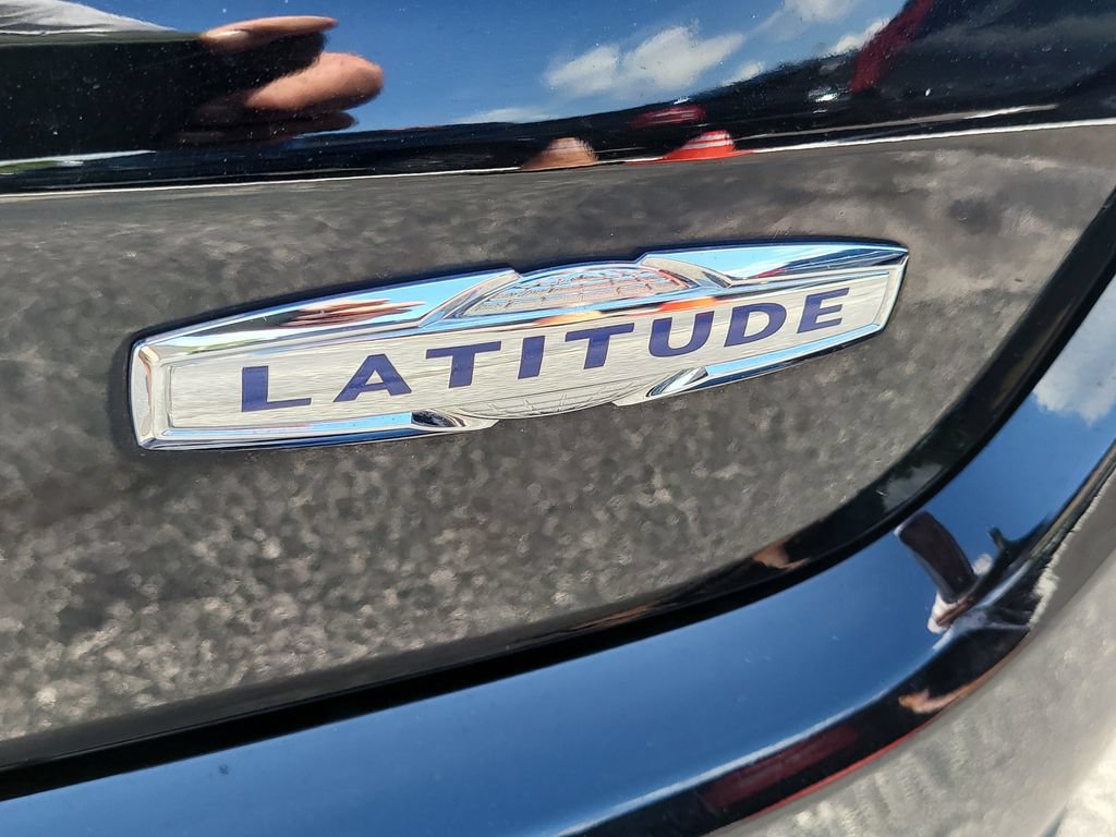 Used 2019 Jeep Compass Latitude FWD image 7