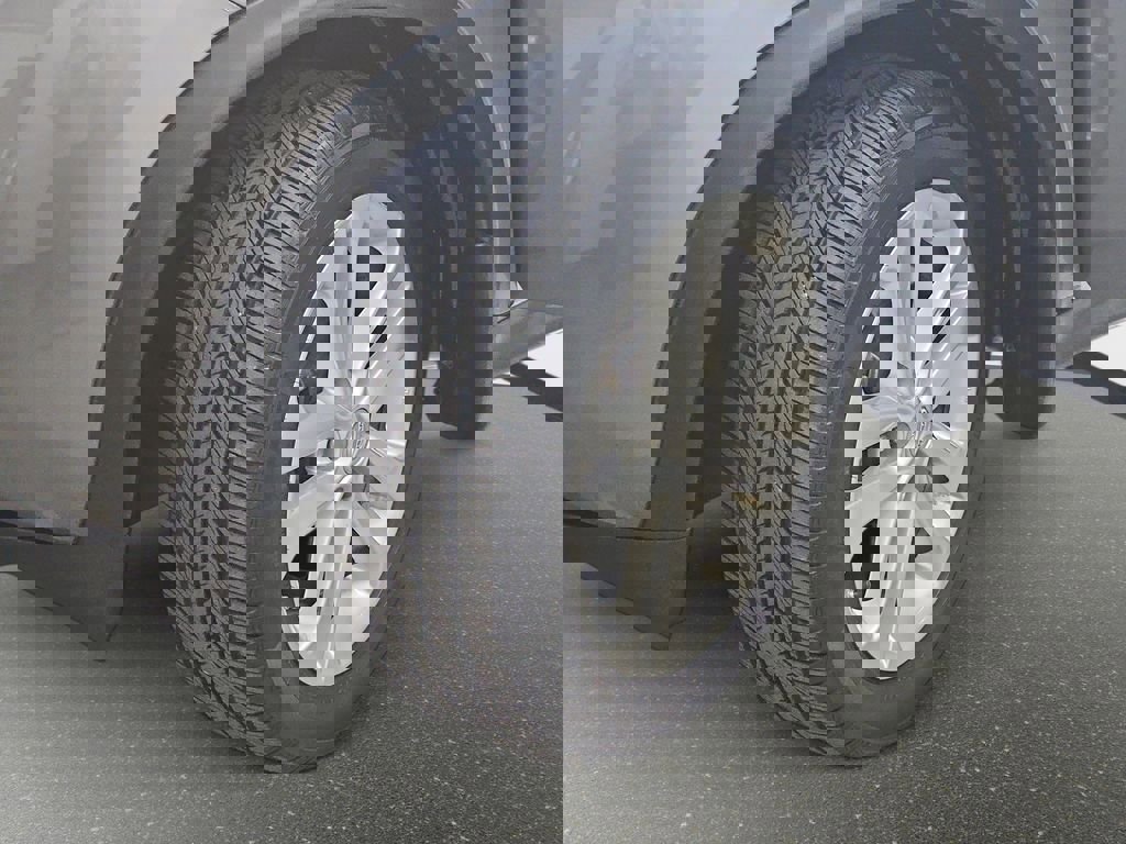 Used 2013 Nissan Juke SL image 35