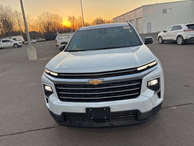 Used 2026 Chevrolet Traverse LT w/ Sun and Wheel Package image 4