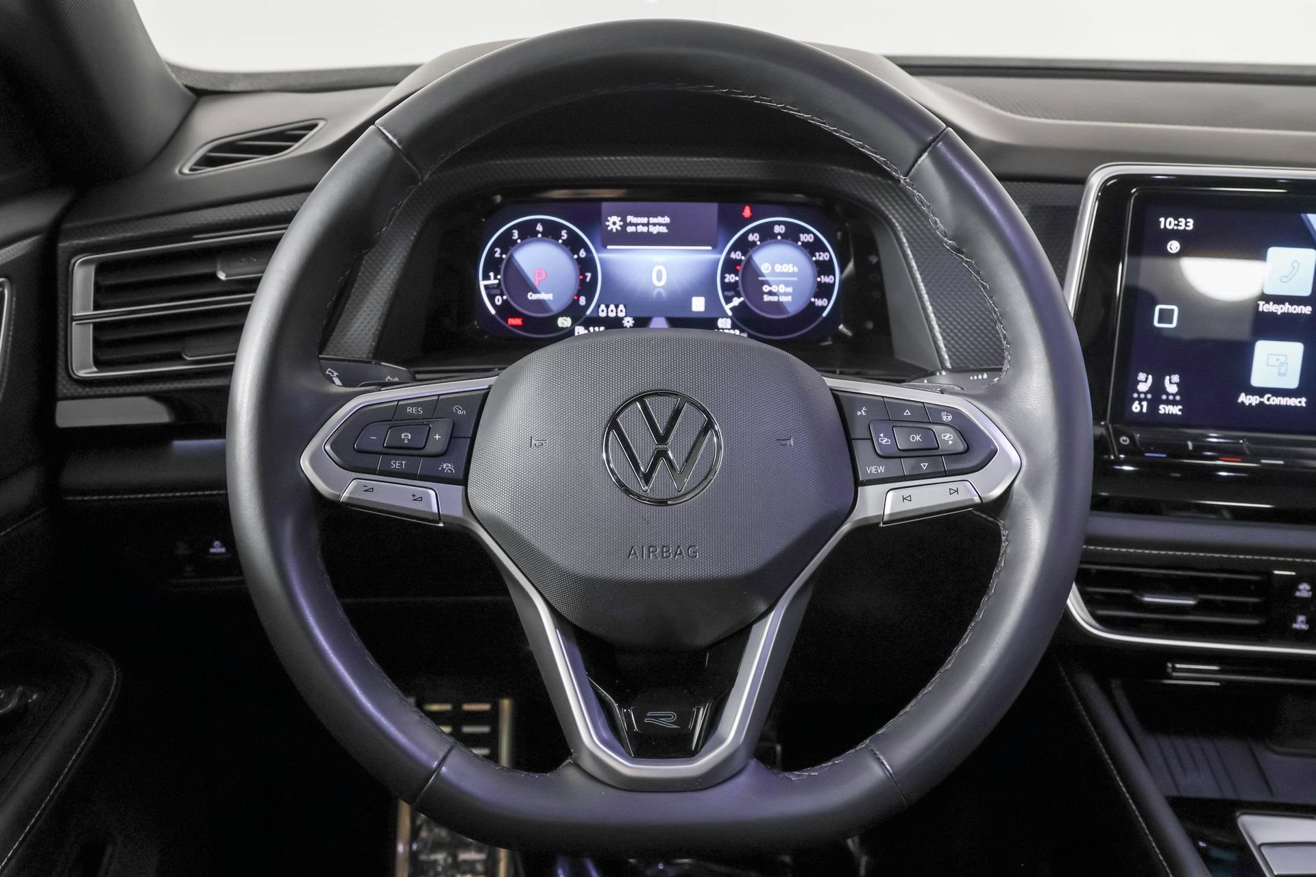 Used 2025 Volkswagen Atlas Cross Sport SEL Premium R-Line AWD/4WD image 28