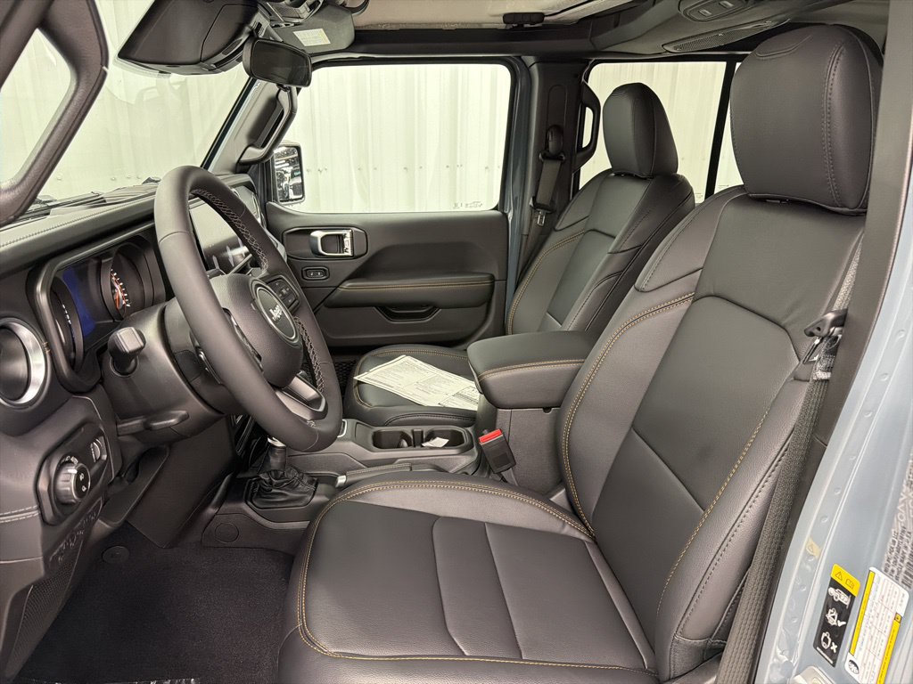 New 2026 Jeep Gladiator Sport AWD/4WD image 13