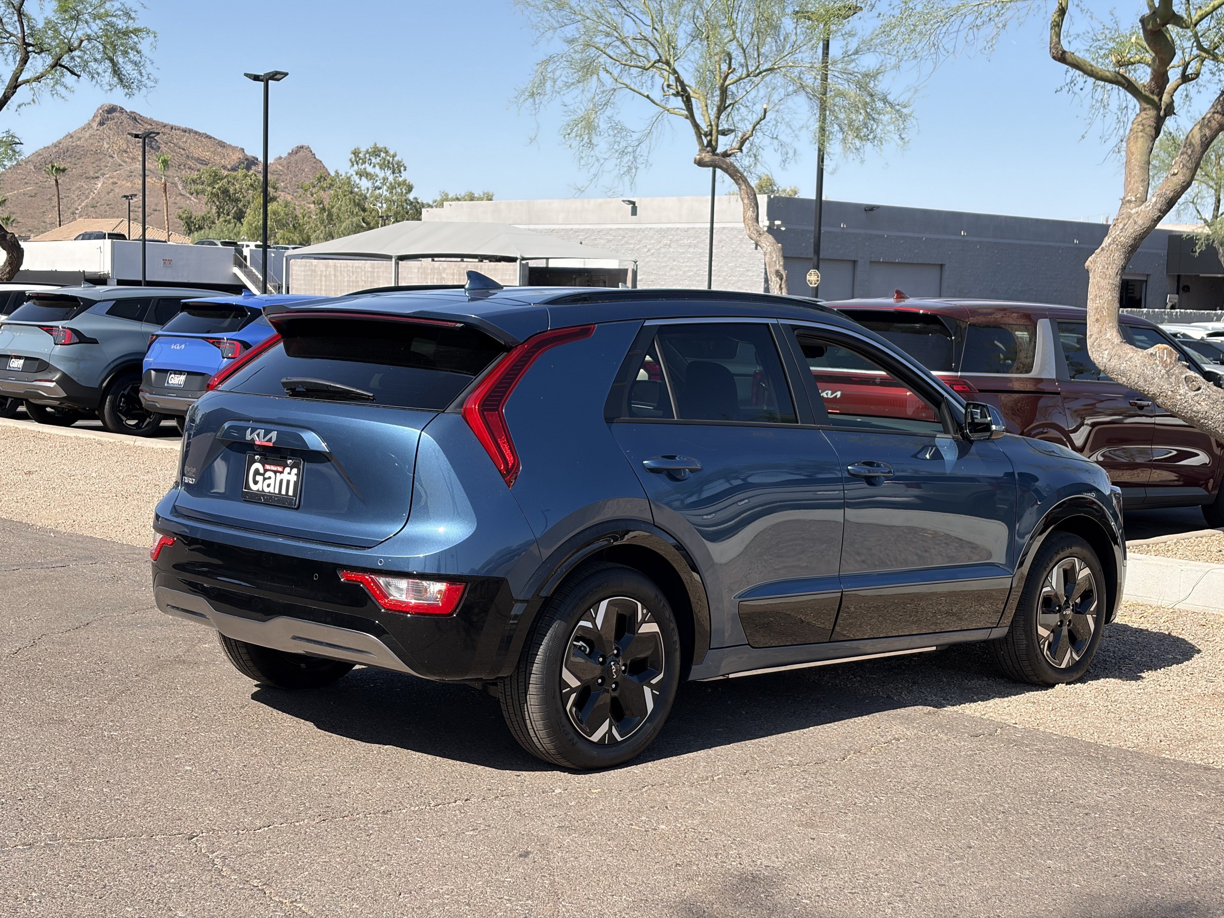 New 2026 Kia Niro Wind w/ Wind Preserve Package FWD image 4
