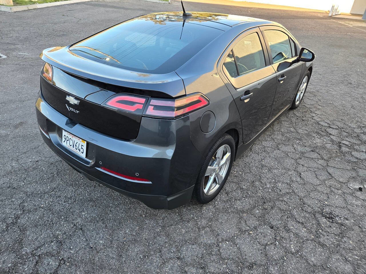 Used 2011 Chevrolet Volt Premium w/ Premium Trim Package image 18
