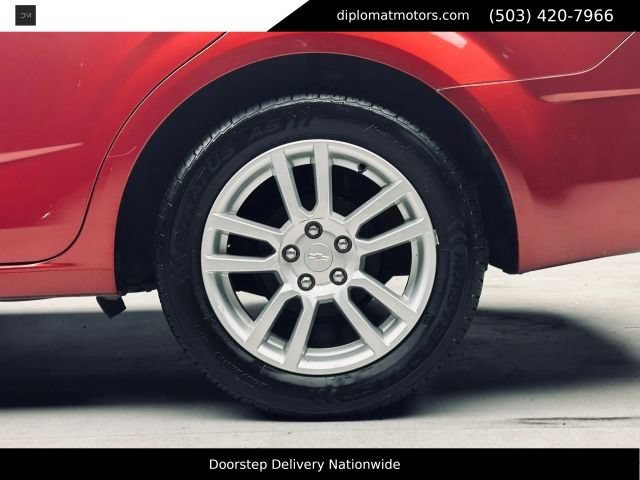 Used 2015 Chevrolet Sonic LT w/ Wheels and Fog Lamp Package FWD image 40