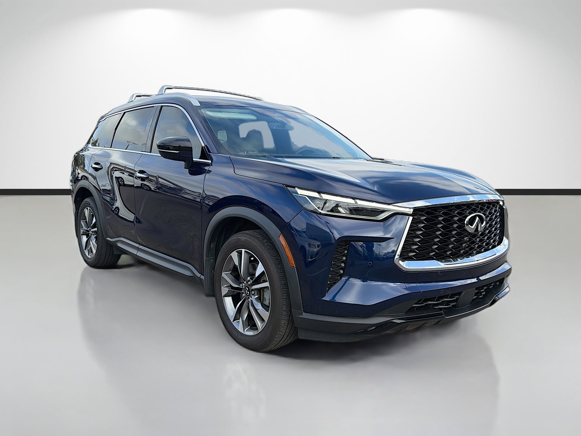 Used 2023 INFINITI QX60 Luxe w/ Performance Audio Package AWD/4WD image 1