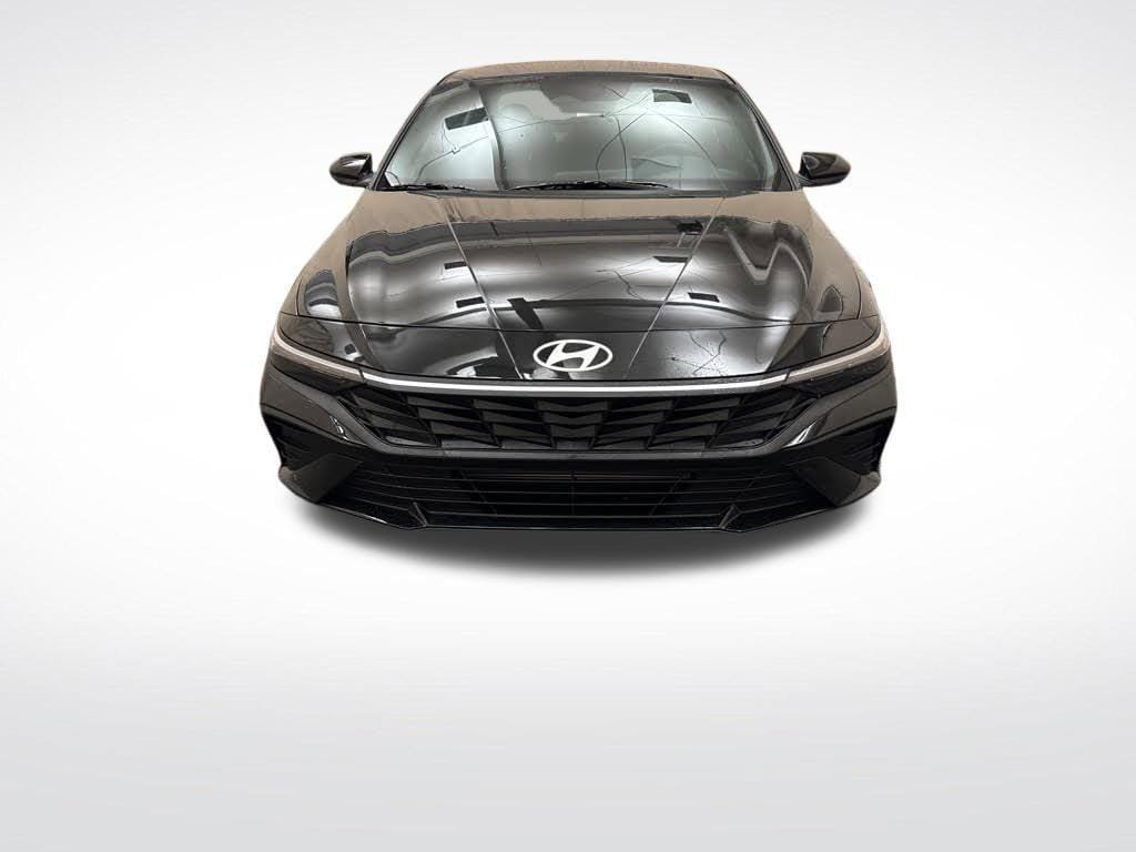 New 2026 Hyundai Elantra Sport FWD image 2