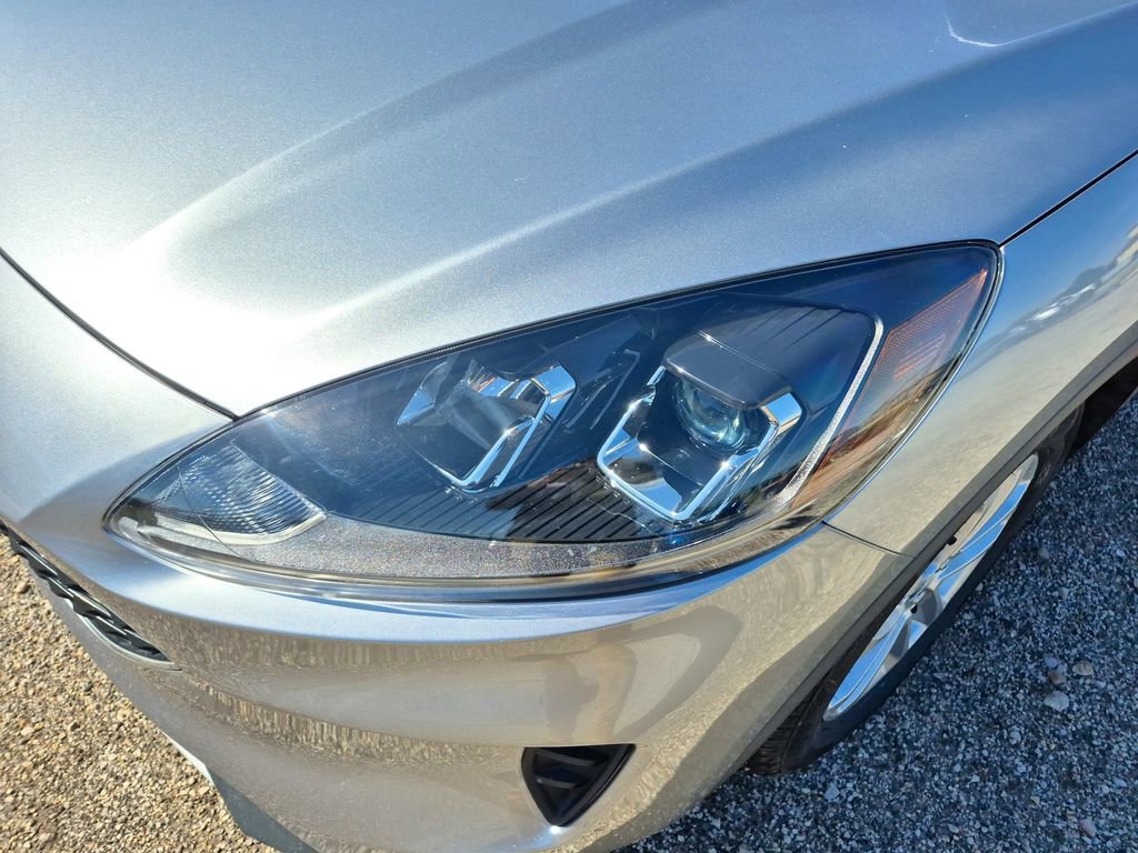 Used 2022 Ford Escape SE image 10