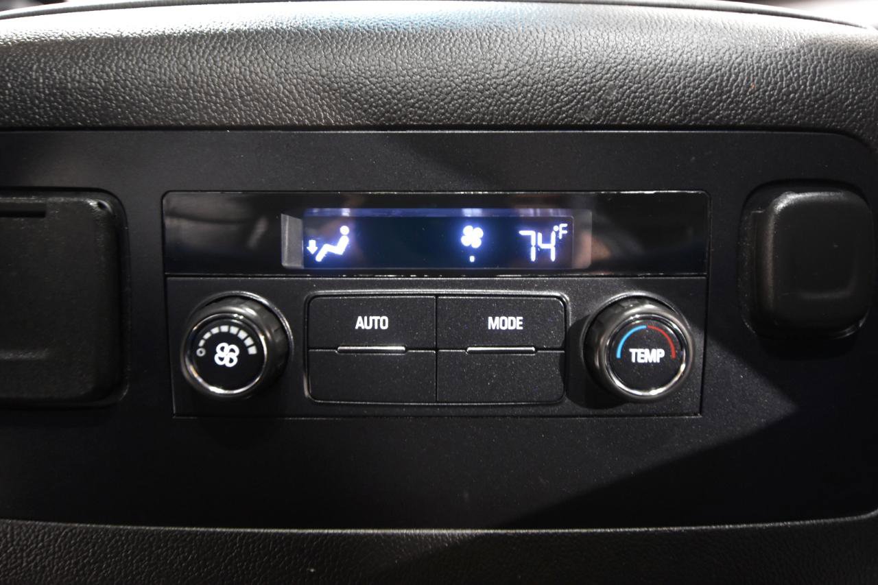 Used 2015 Chevrolet Suburban LT AWD/4WD image 42