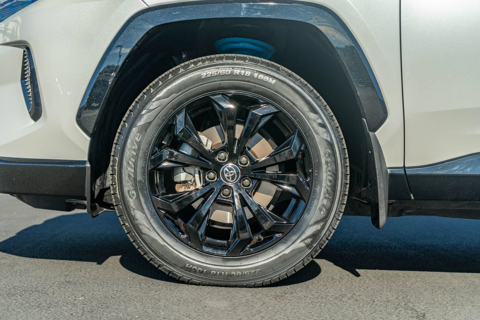 Certified 2024 Toyota RAV4 SE w/ Convenience Package AWD/4WD image 6