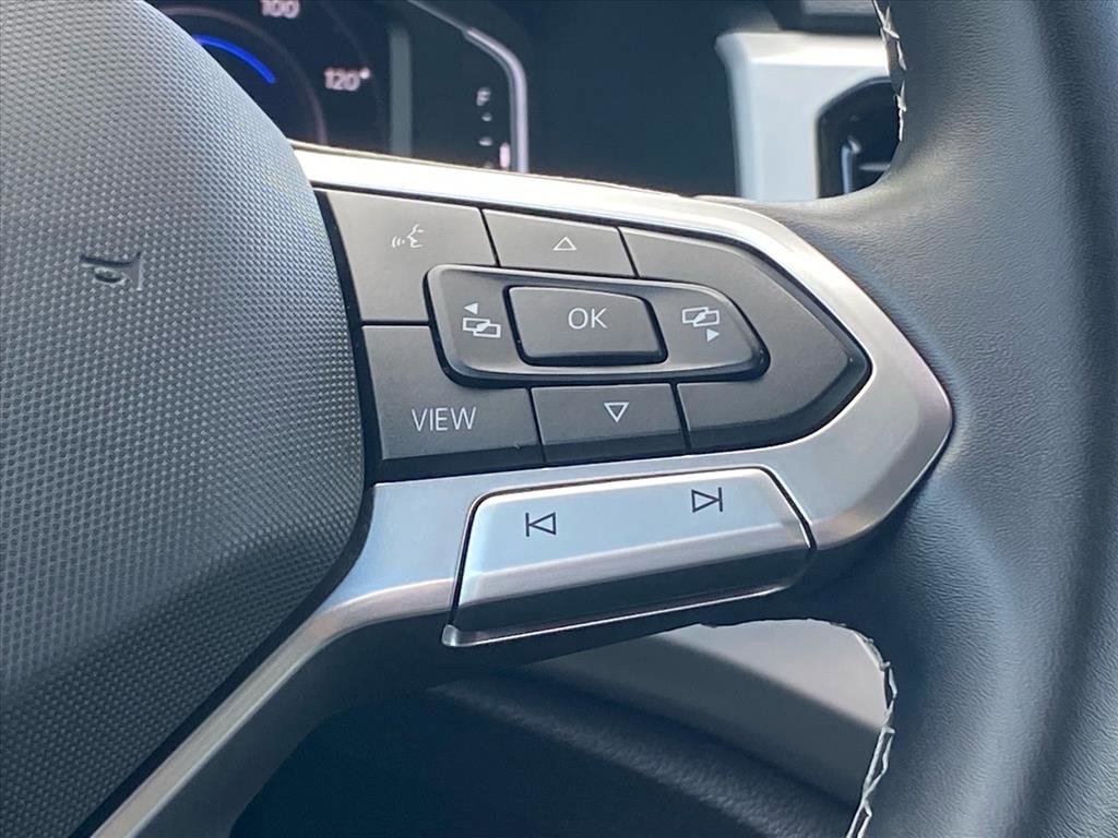 Certified 2023 Volkswagen Atlas Cross Sport SE w/ Panoramic Sunroof Package AWD/4WD image 7