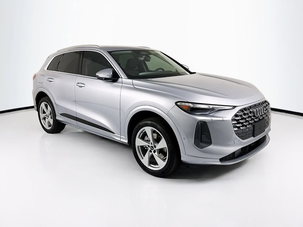 Used 2026 Audi Q5 Premium w/ Premium Plus AWD/4WD image 3