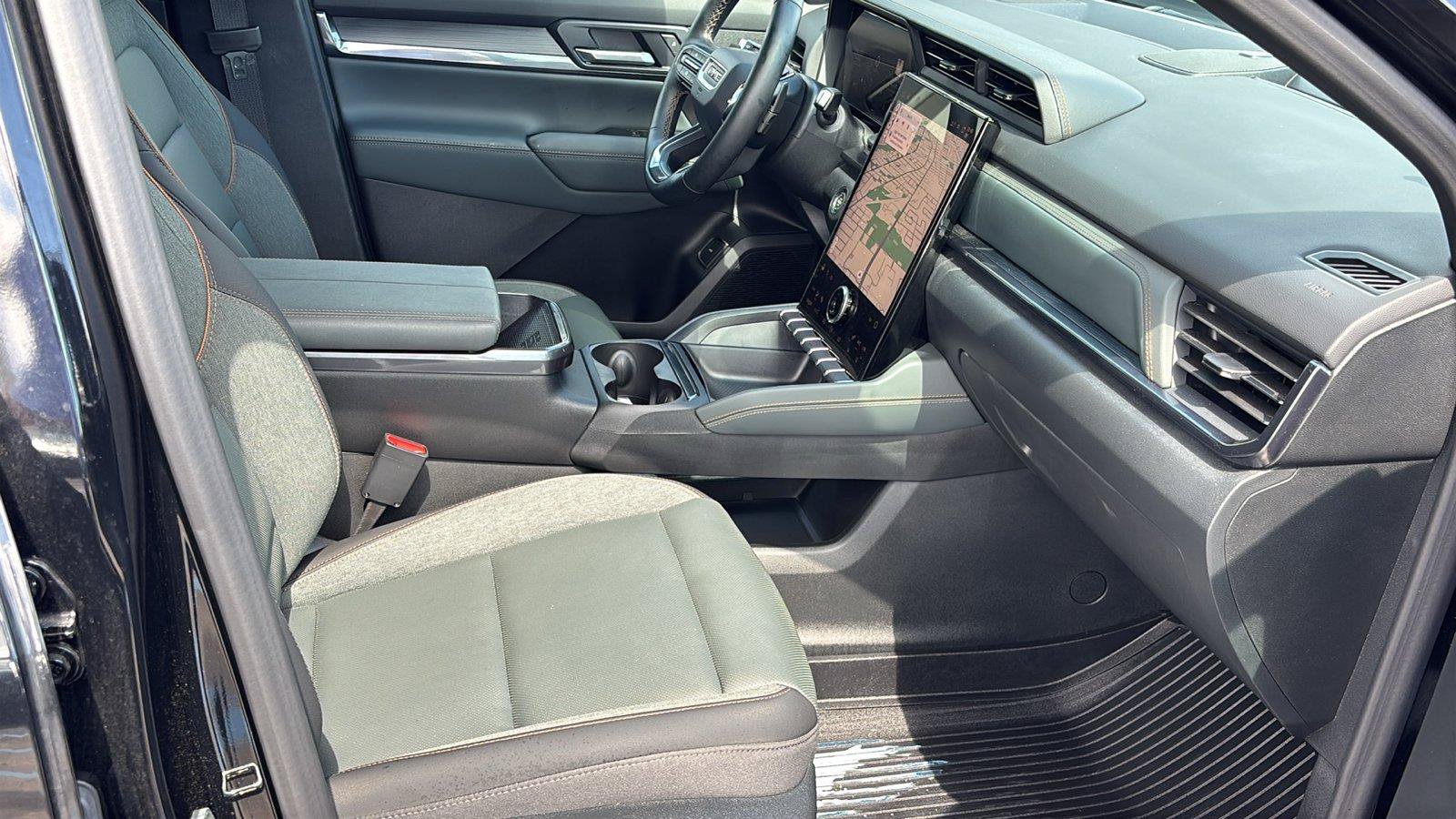 Certified 2026 GMC Terrain AT4 w/ LPO, Black Badging Package AWD/4WD image 23