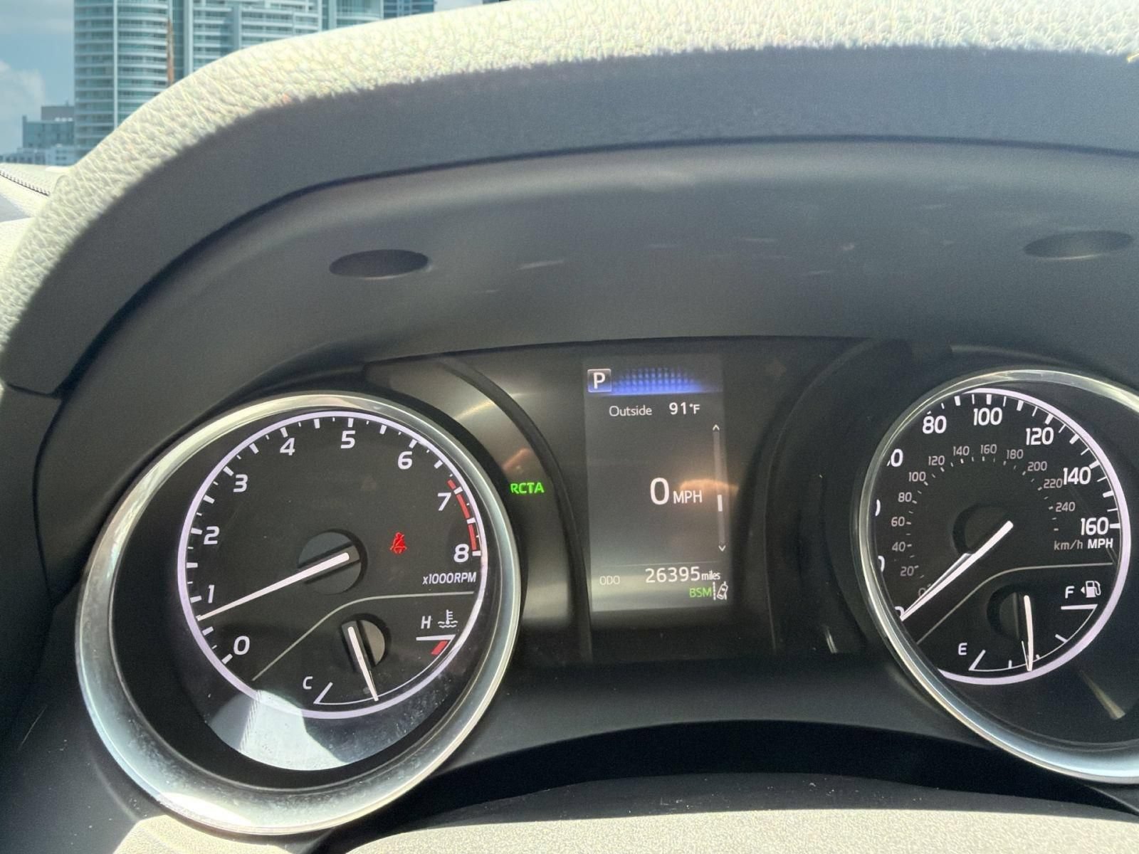 Used 2018 Toyota Camry SE w/ Moonroof Package FWD image 17