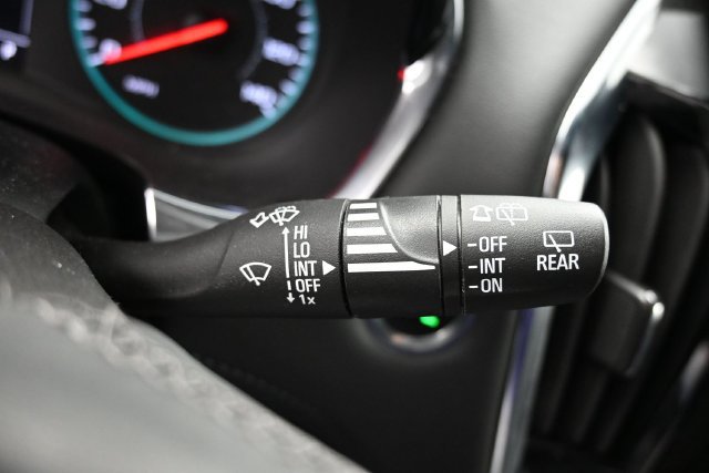 Used 2023 Chevrolet Traverse LT FWD image 27