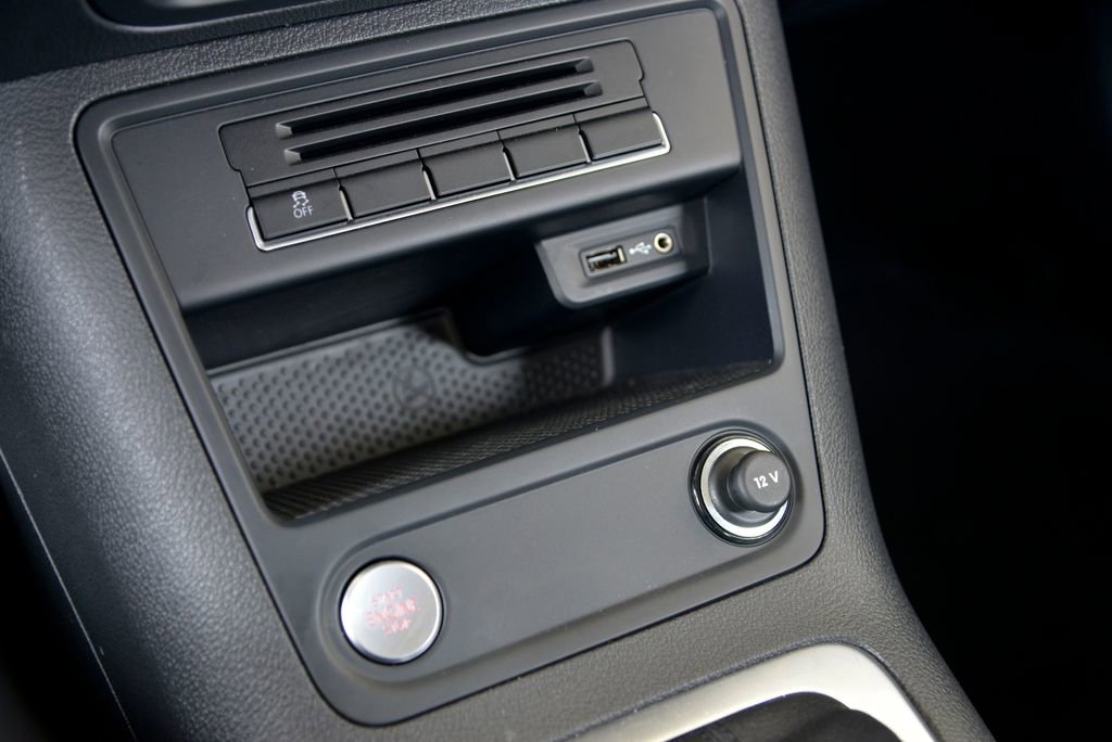 Used 2017 Volkswagen Tiguan S image 25