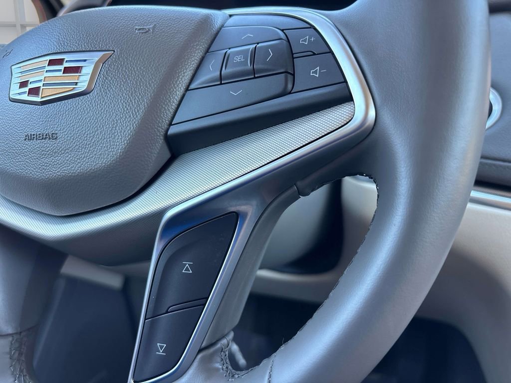Used 2025 Cadillac XT5 Premium Luxury image 21