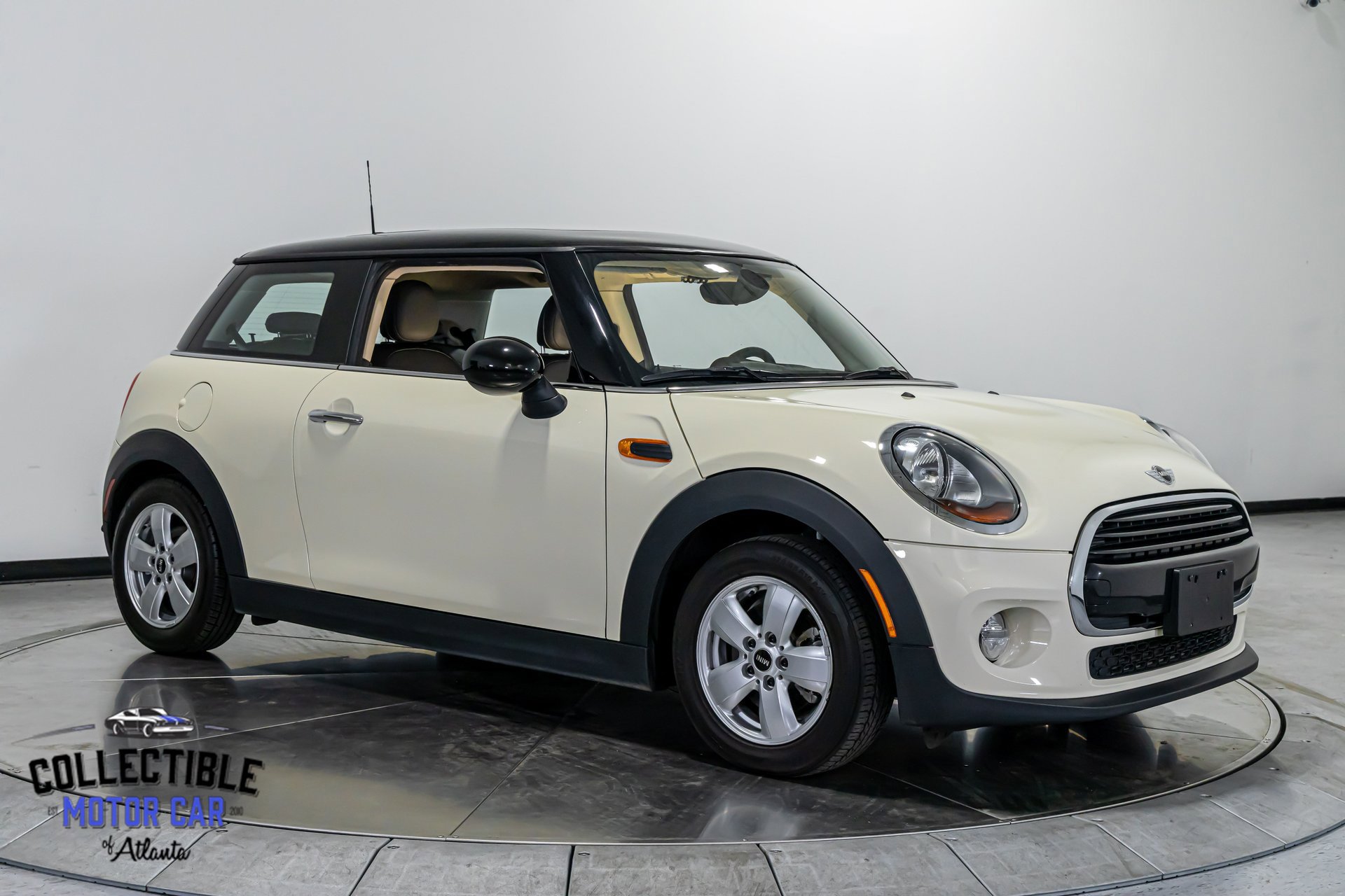 Used 2018 MINI Cooper 2-Door Hardtop image 22