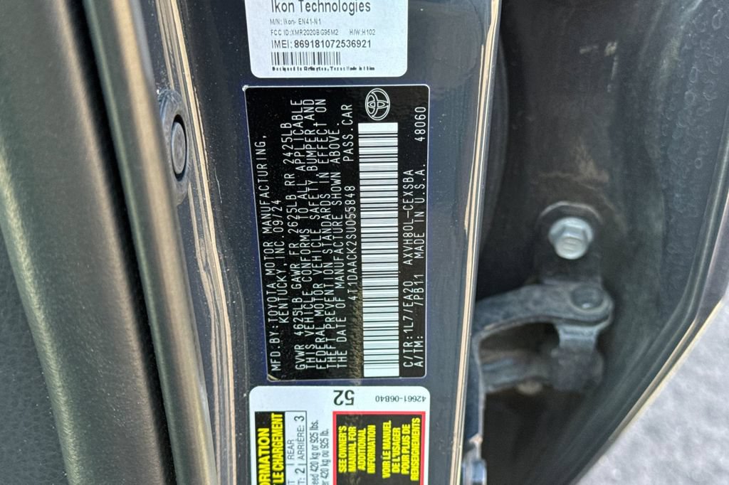 Used 2025 Toyota Camry SE FWD image 27
