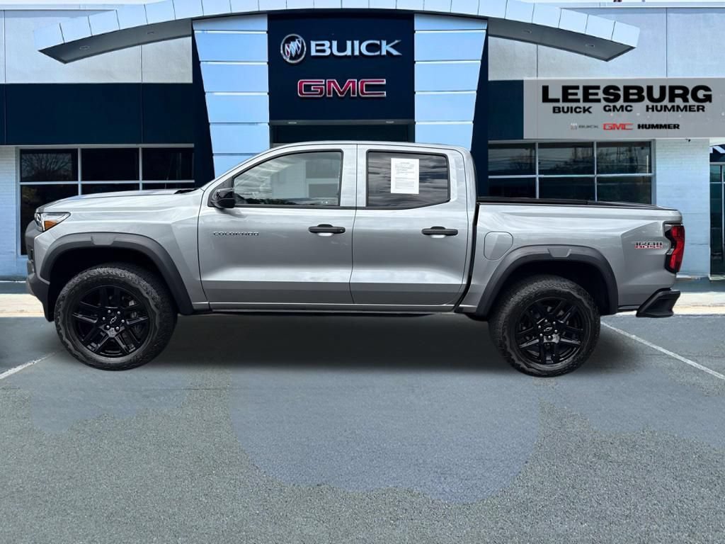 Used 2023 Chevrolet Colorado Trail Boss w/ LPO, Dark Essentials Package AWD/4WD image 4