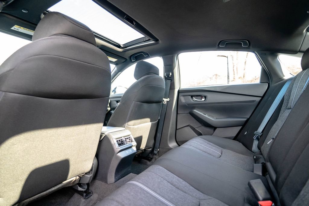 Used 2025 Honda Accord Sport image 31