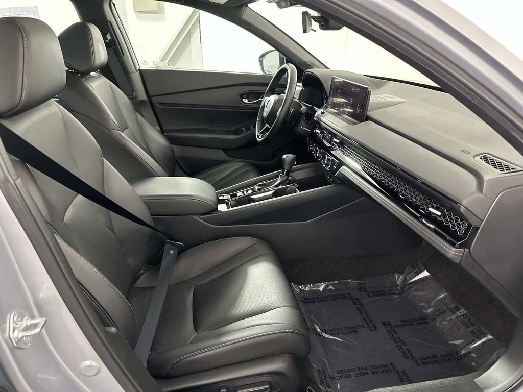 Used 2023 Honda Accord Sport image 33