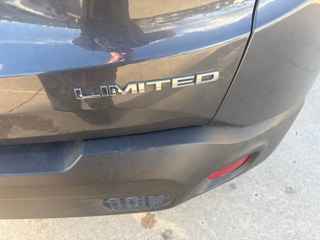 Used 2022 Jeep Renegade Limited w/ Sun, Sound & Wheels Group image 12