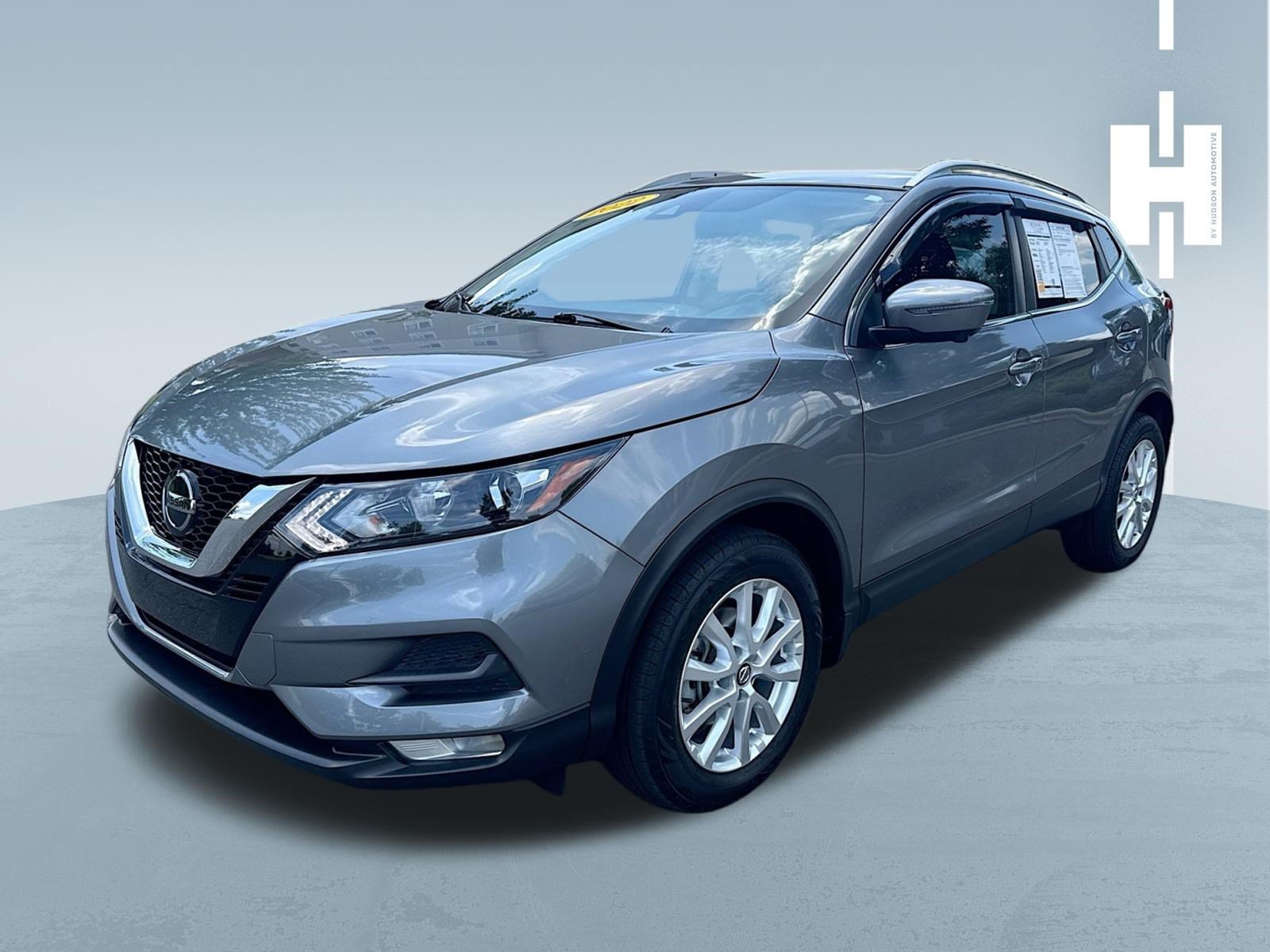 Used 2022 Nissan Rogue Sport SV w/ Technology Package FWD image 3