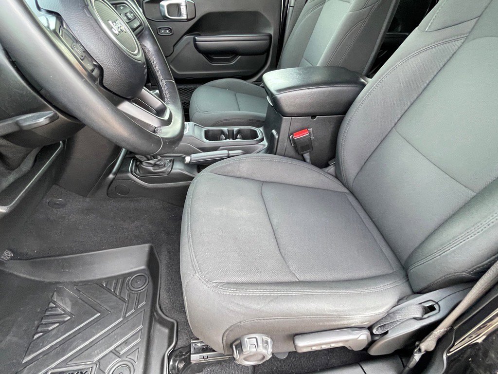 Used 2021 Jeep Wrangler Unlimited Sport image 13