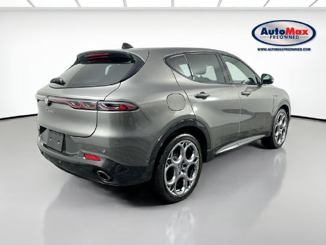 Used 2024 Alfa Romeo Tonale Veloce AWD/4WD image 2