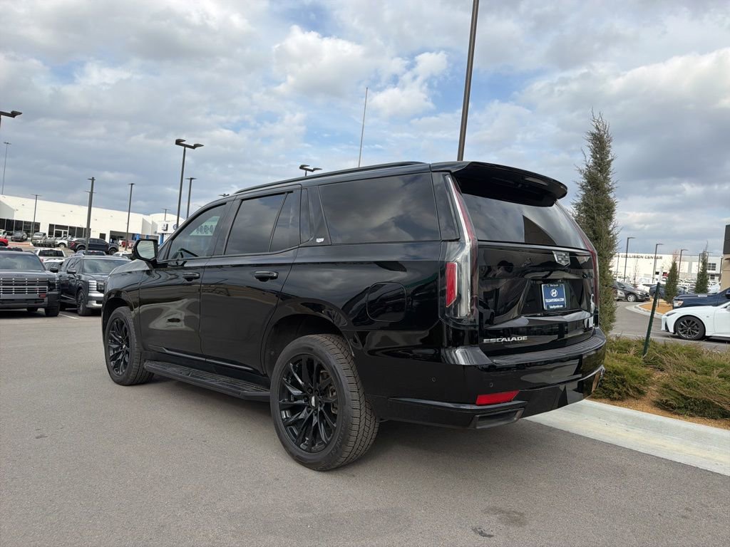 Used 2021 Cadillac Escalade Sport w/ LPO, Illumination Package image 5