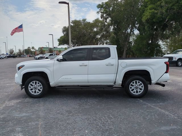 Used 2024 Toyota Tacoma SR5 w/ SR5 Upgrade Package AWD/4WD image 8