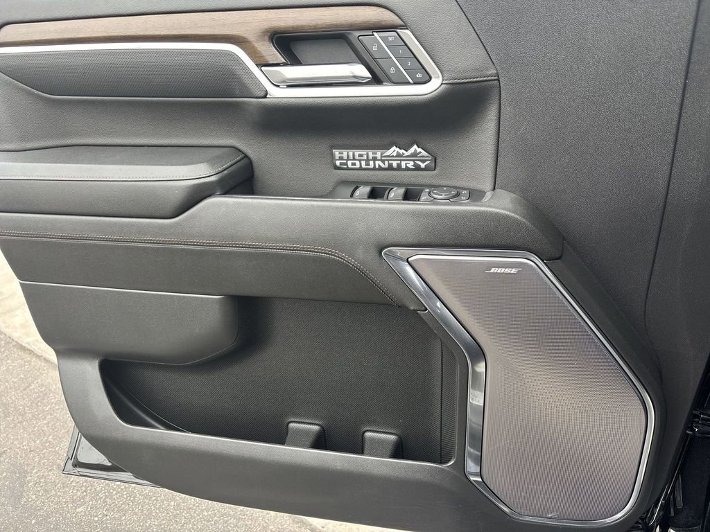 Used 2024 Chevrolet Silverado 1500 High Country w/ Technology Package image 22