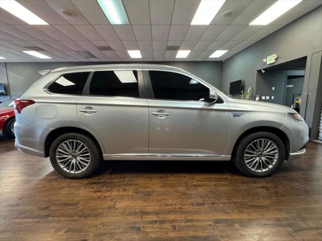 Used 2022 Mitsubishi Outlander LE image 6