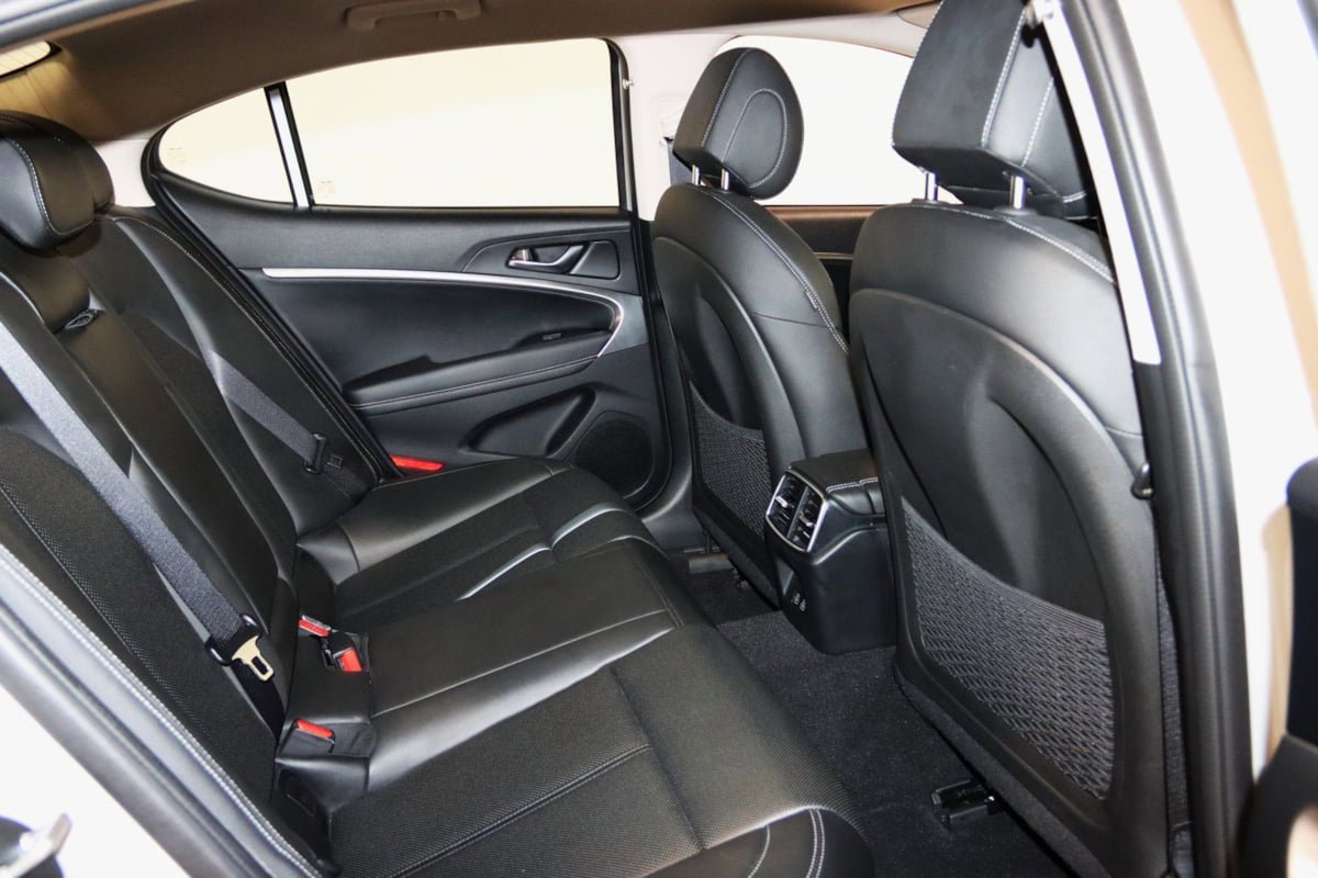 Used 2025 Genesis G70 2.5T image 57