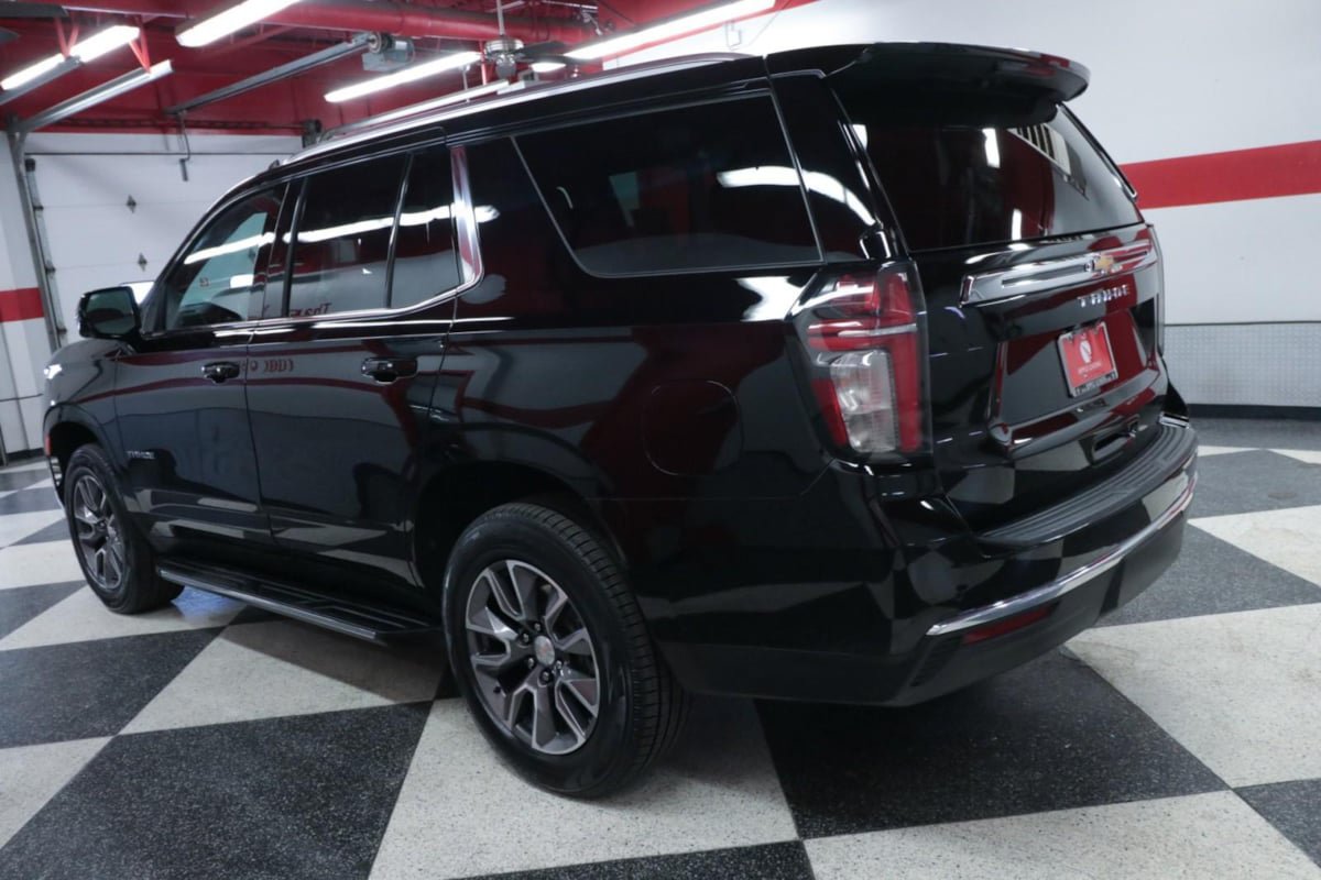 Used 2022 Chevrolet Tahoe LT w/ Luxury Package RWD image 7
