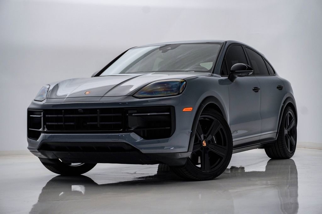 Certified 2025 Porsche Cayenne GTS AWD/4WD image 1