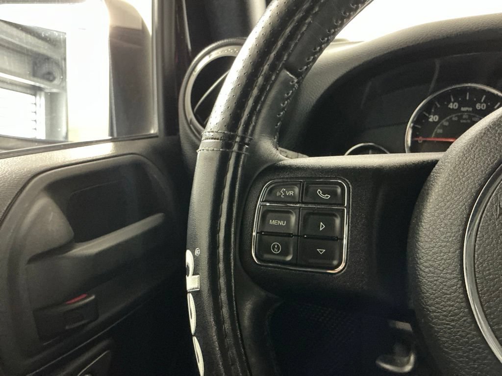 Used 2015 Jeep Wrangler Unlimited Sport w/ Connectivity Group AWD/4WD image 14